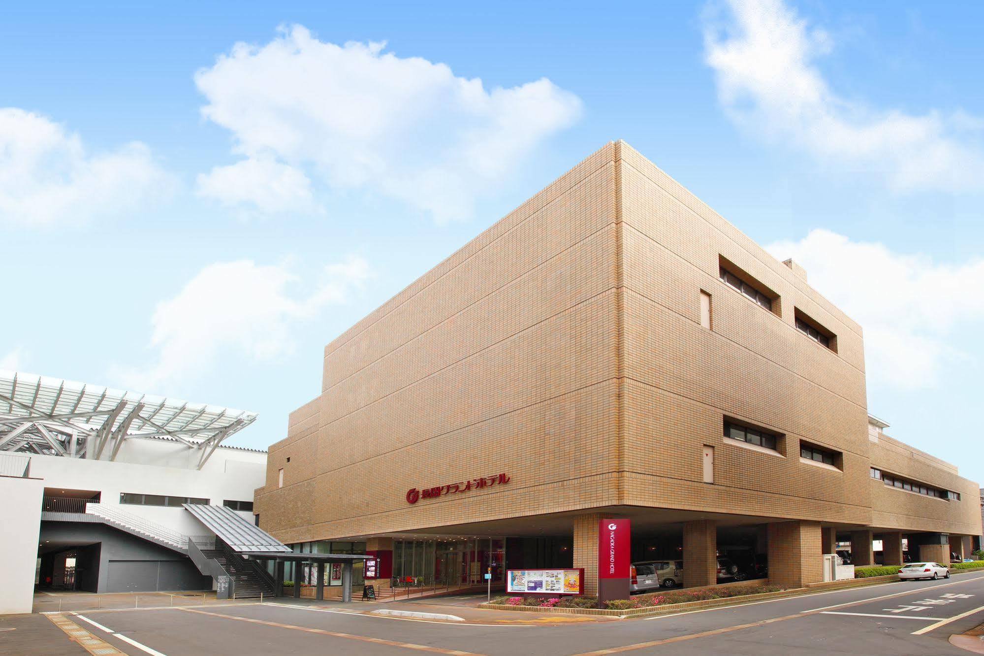 Nagaoka Grand Hotel Exterior photo